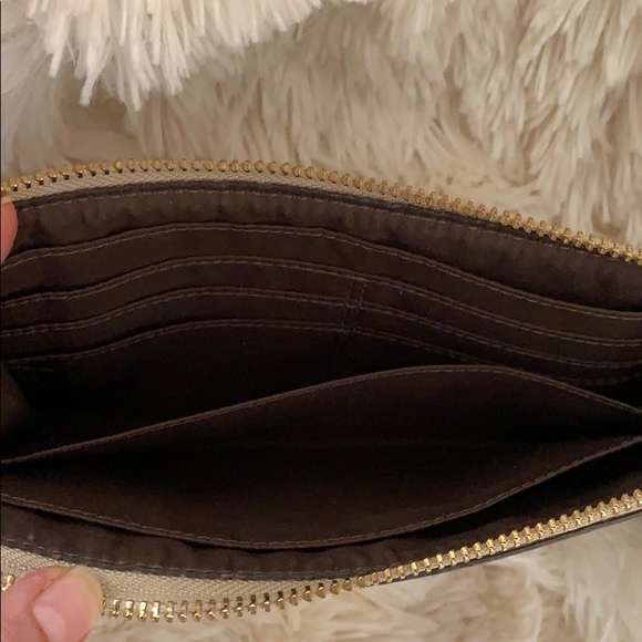 Coach Poppy Wallet - Picture 4 of 4